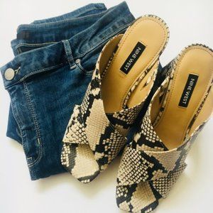 NINE WEST Snakeskin slip on mule sandals